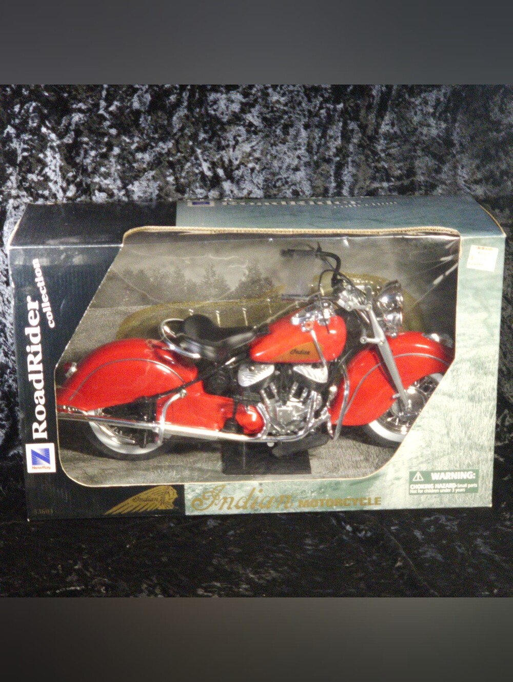 MIB New Ray RoadRider 1948 Indian Chief 1:6 Model 53603